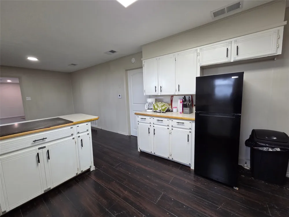 484 County Road 1206 Savoy, TX 75479