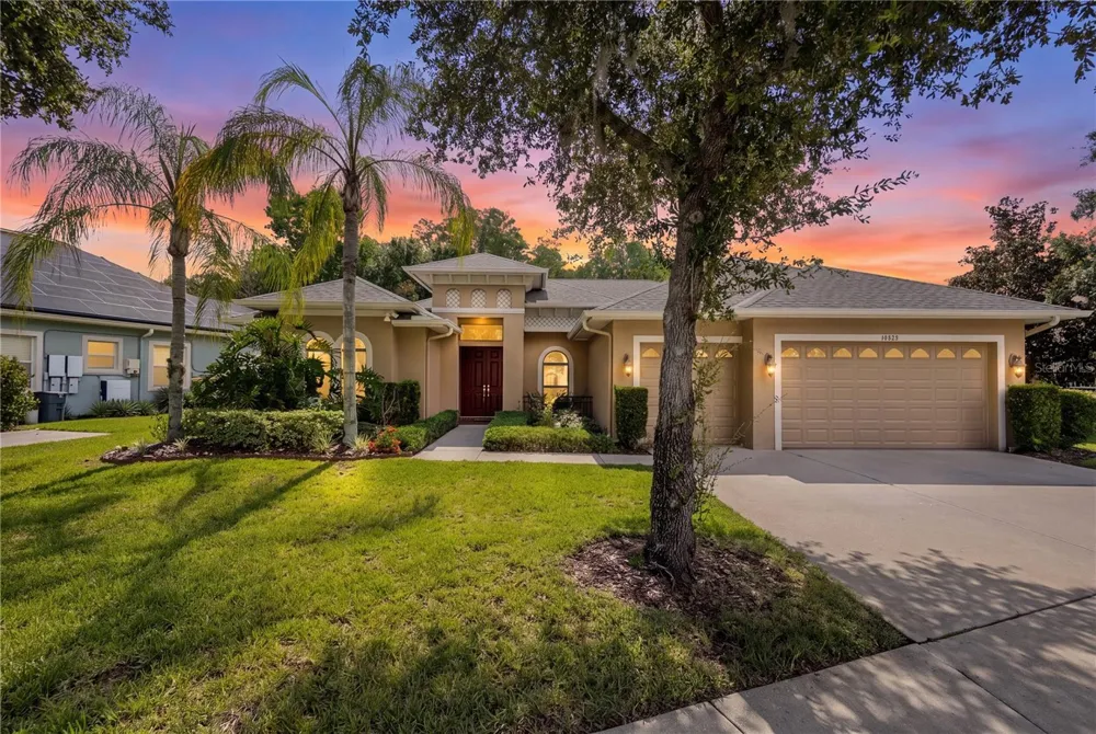 14834 MAN O WAR DRIVE Odessa, FL 33556