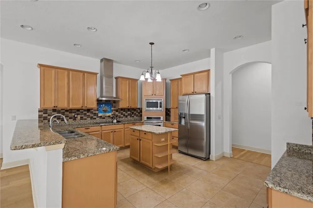 14834 MAN O WAR DRIVE Odessa, FL 33556