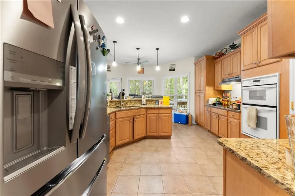 393 Brookwood Drive Lavonia, GA 30553