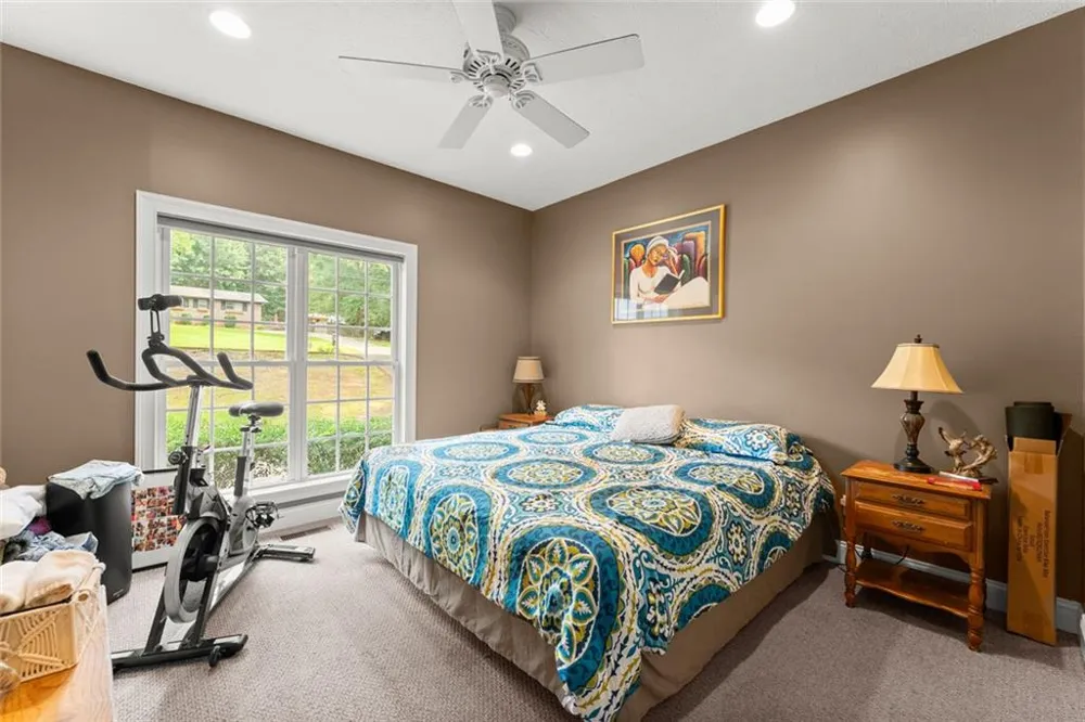 393 Brookwood Drive Lavonia, GA 30553