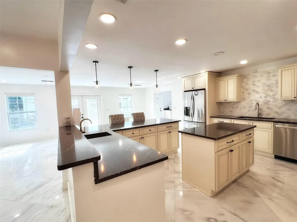 974 PINELLI STREET Orlando, FL 32803