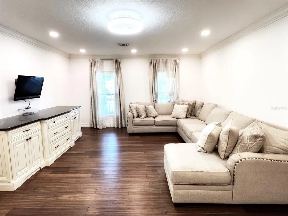 974 PINELLI STREET Orlando, FL 32803