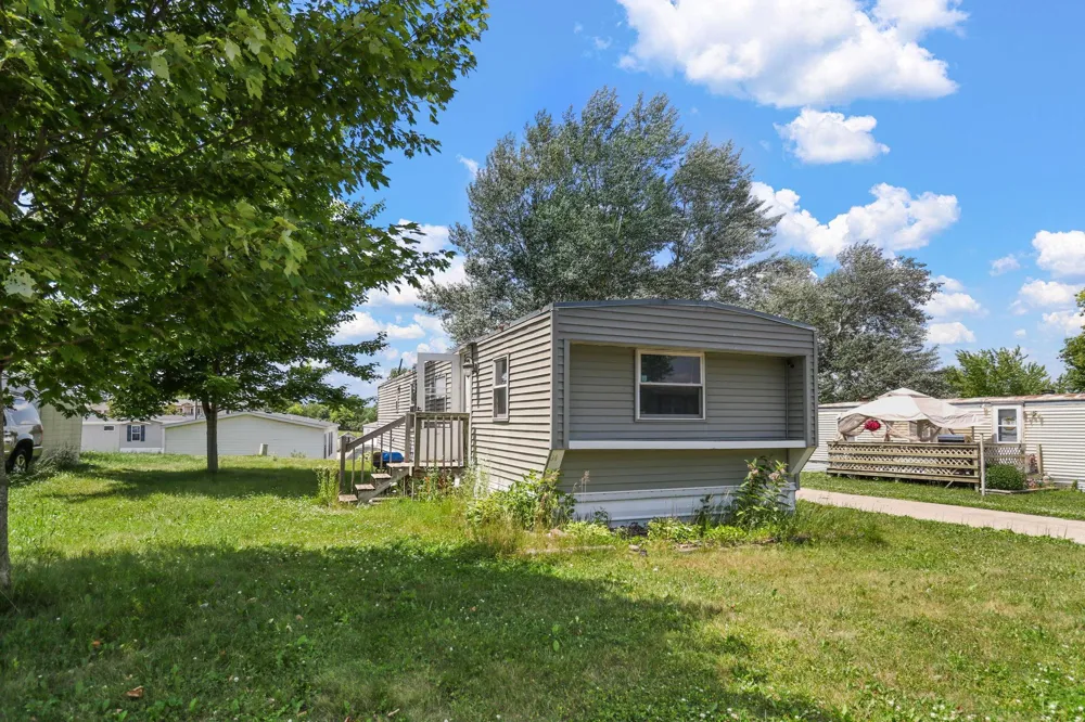 3611 85th Street NW #34 Oronoco, MN 55960