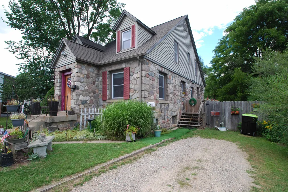 135 Carpenter Street West Branch Township, MI 48661