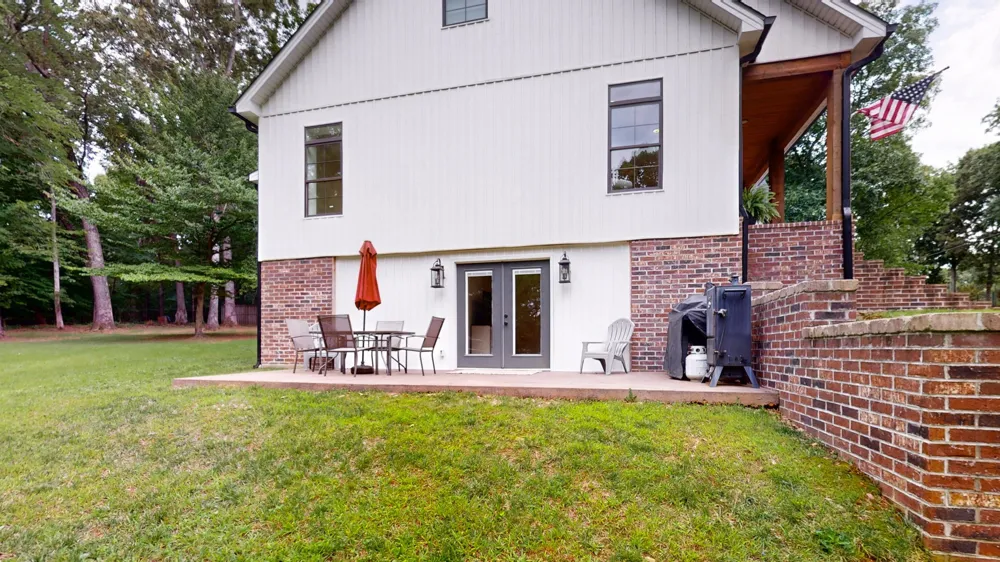 183 Country Wood Dr Paris, TN 38242