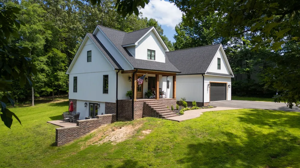 183 Country Wood Dr Paris, TN 38242