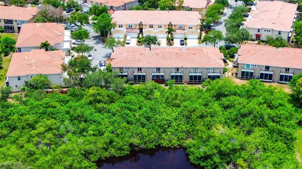 256 VALENCIA CIRCLE St Petersburg, FL 33716