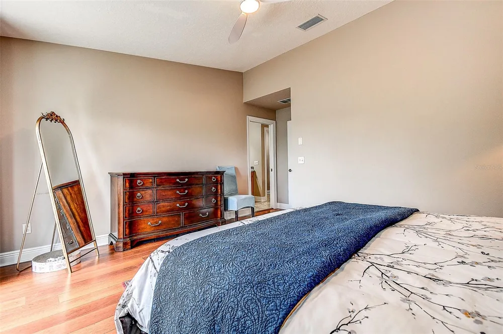 256 VALENCIA CIRCLE St Petersburg, FL 33716