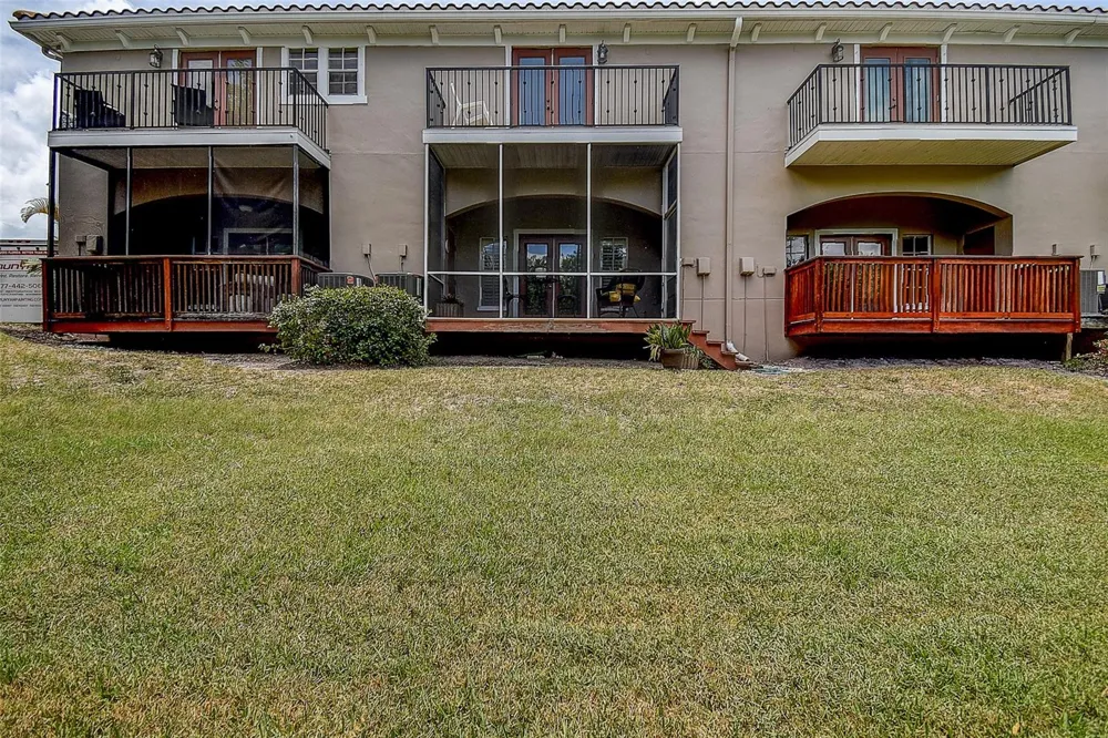 256 VALENCIA CIRCLE St Petersburg, FL 33716