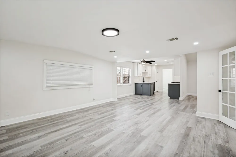708 Glen Rock Place Arlington, TX 76014
