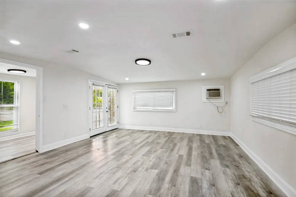 708 Glen Rock Place Arlington, TX 76014