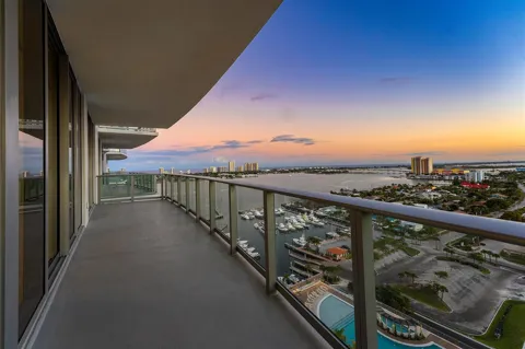 220 Lake Shore Drive #1911