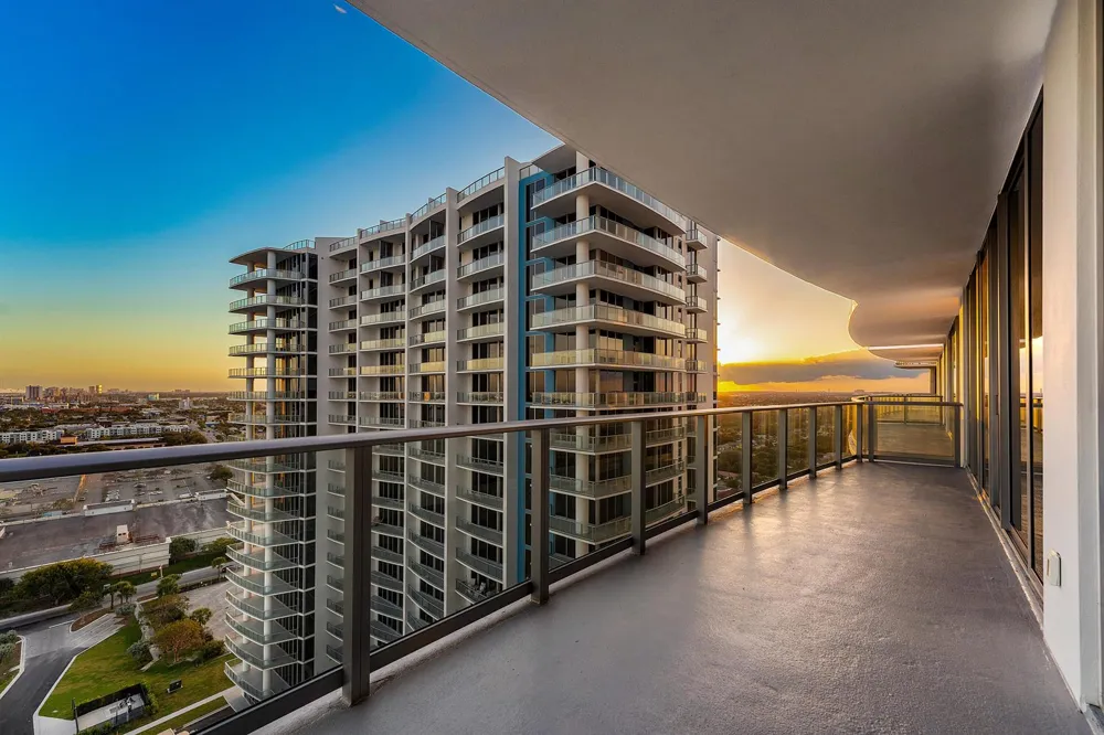 220 Lake Shore Drive #1911 Lake Park, FL 33403