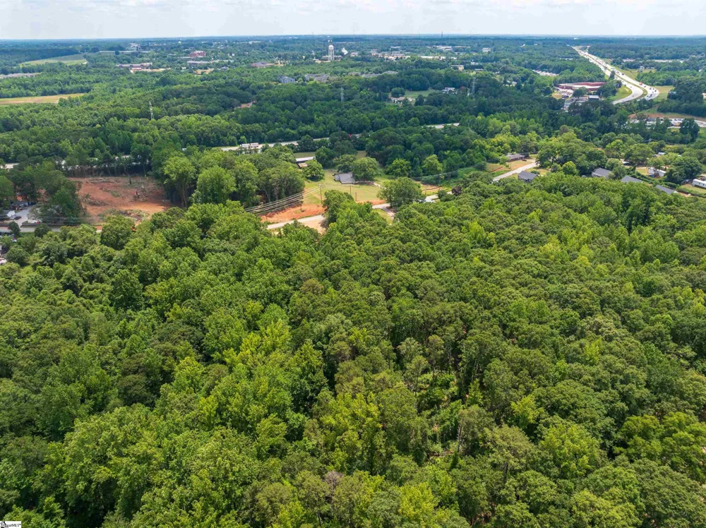 270 4th Street Boiling Springs, SC 29316