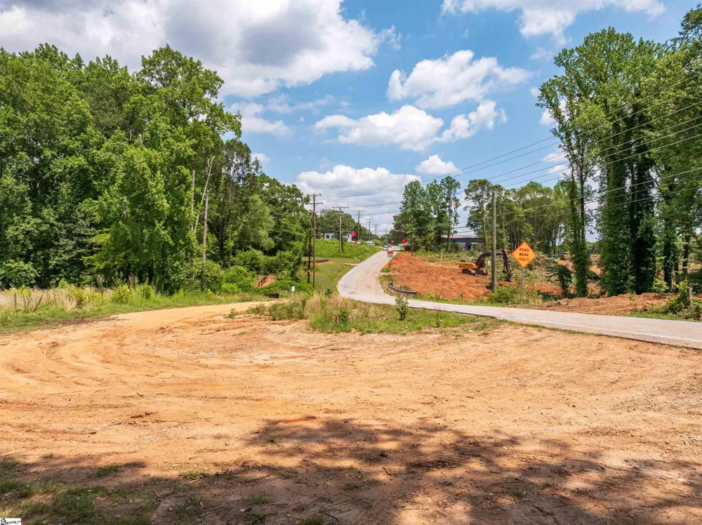 270 4th Street Boiling Springs, SC 29316