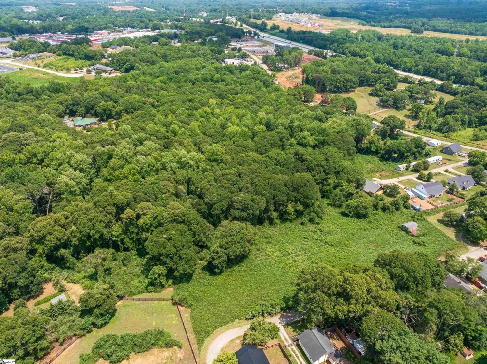 270 4th Street Boiling Springs, SC 29316