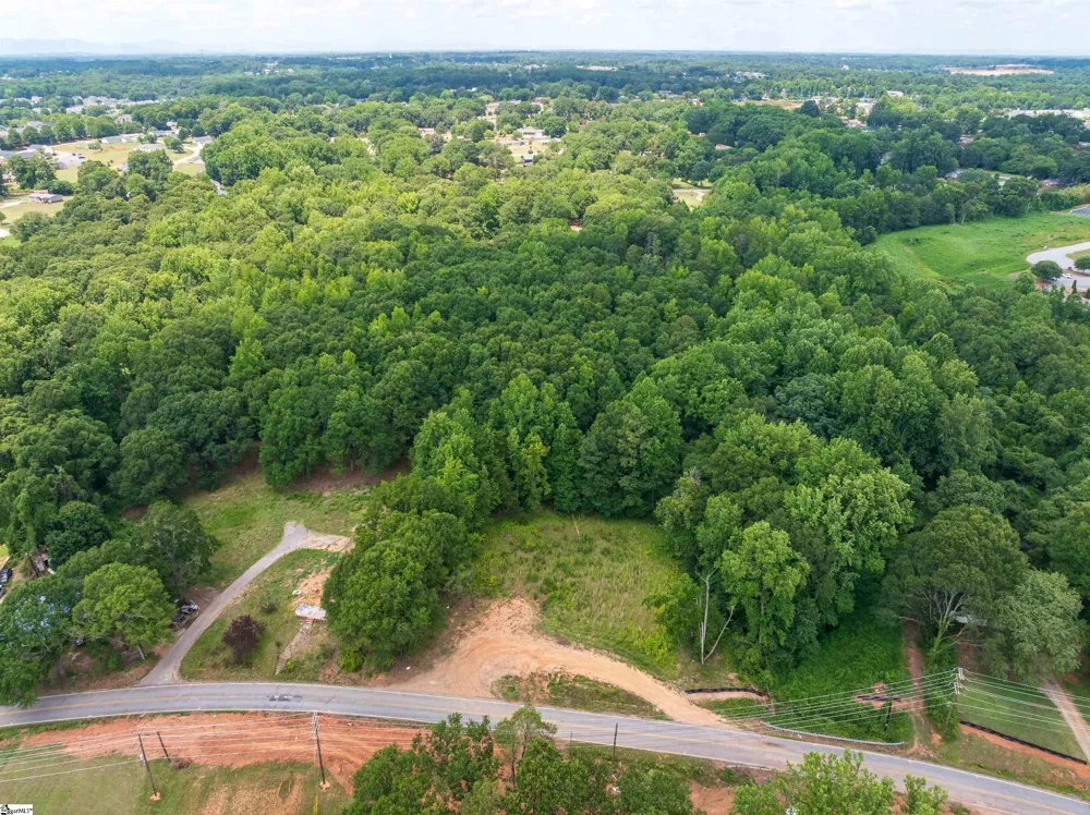 270 4th Street Boiling Springs, SC 29316