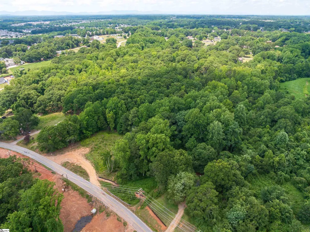 270 4th Street Boiling Springs, SC 29316
