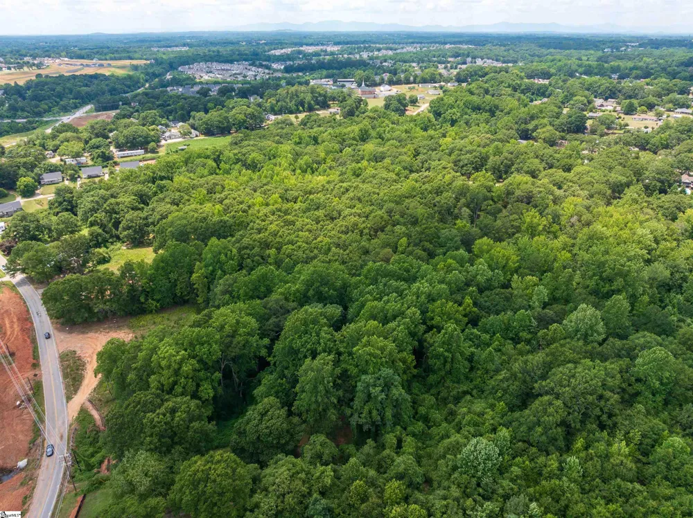 270 4th Street Boiling Springs, SC 29316