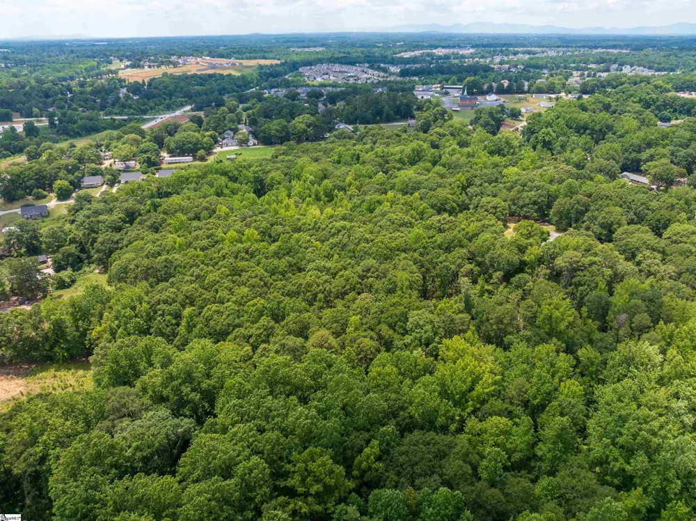 270 4th Street Boiling Springs, SC 29316
