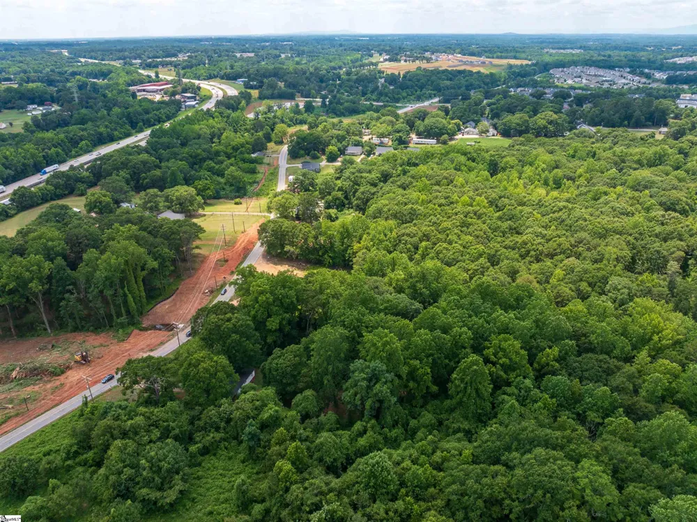 270 4th Street Boiling Springs, SC 29316