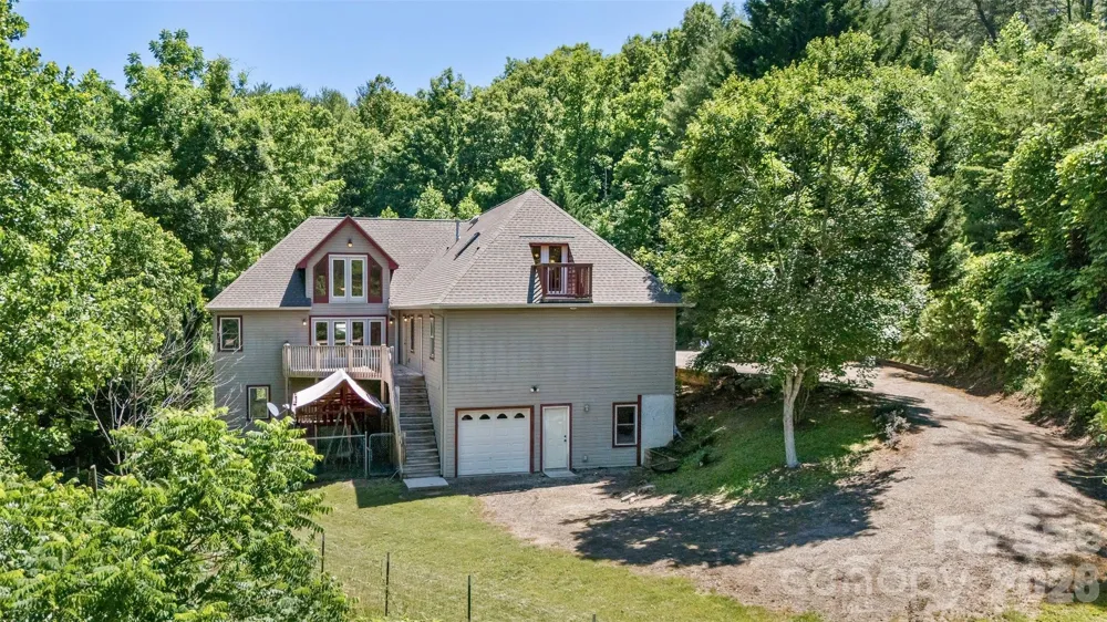 15 Village Green Drive Alexander, NC 28701