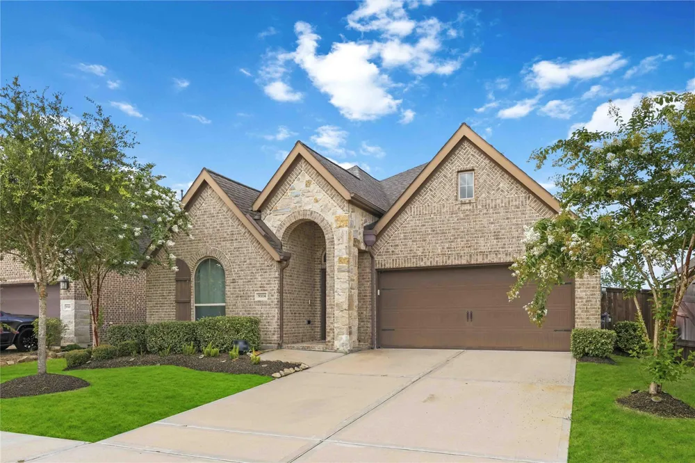 9314 Eckert Road Iowa Colony, TX 77583