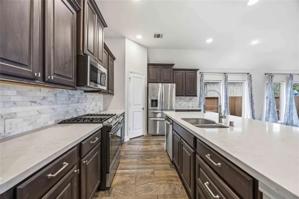 9314 Eckert Road Iowa Colony, TX 77583