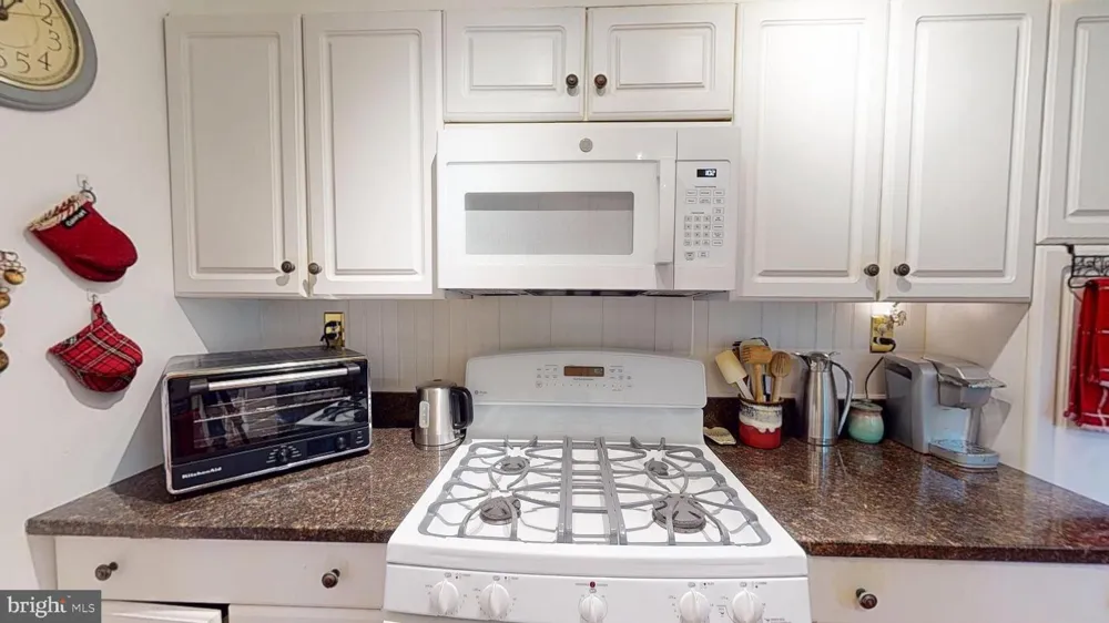 16601 BRIARDALE ROAD Rockville, MD 20855