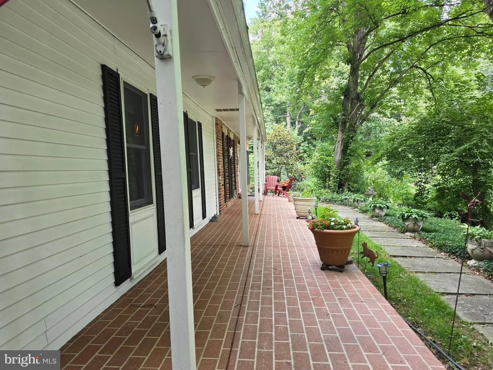 16601 BRIARDALE ROAD Rockville, MD 20855