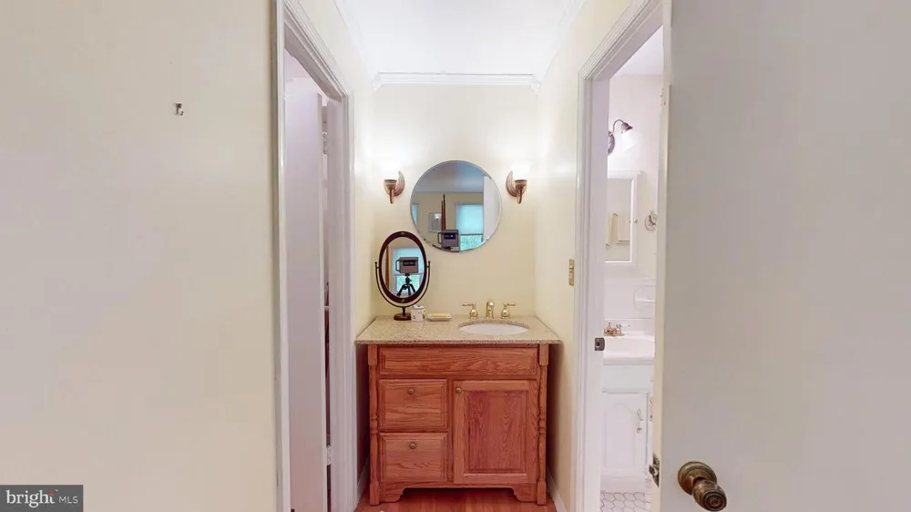 16601 BRIARDALE ROAD Rockville, MD 20855