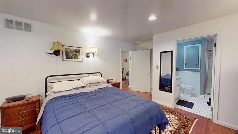 16601 BRIARDALE ROAD Rockville, MD 20855