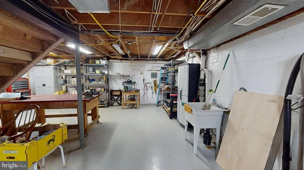 16601 BRIARDALE ROAD Rockville, MD 20855