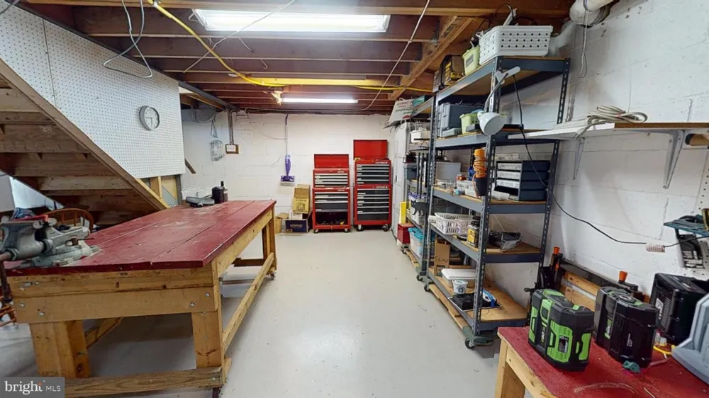 16601 BRIARDALE ROAD Rockville, MD 20855