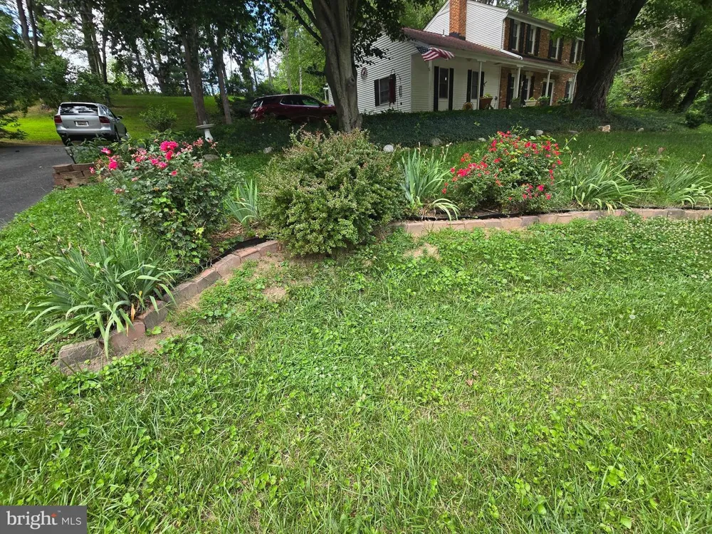 16601 BRIARDALE ROAD Rockville, MD 20855