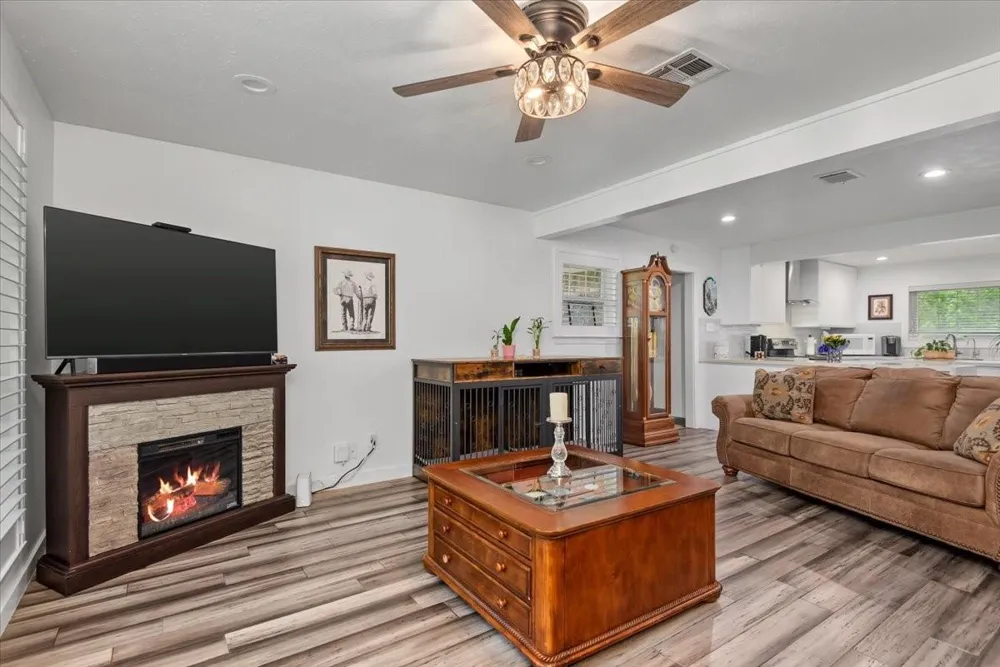 16701 Surrey Lane Stagecoach, TX 77355