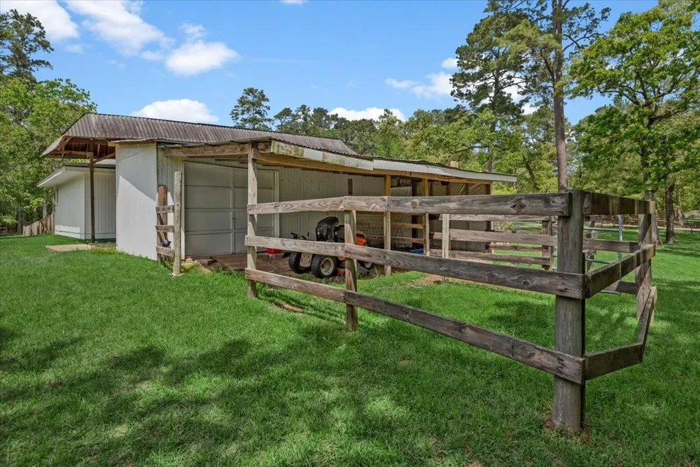 16701 Surrey Lane Stagecoach, TX 77355