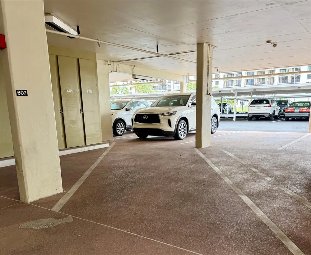 1480 GULF BOULEVARD #607 Clearwater Beach, FL 33767