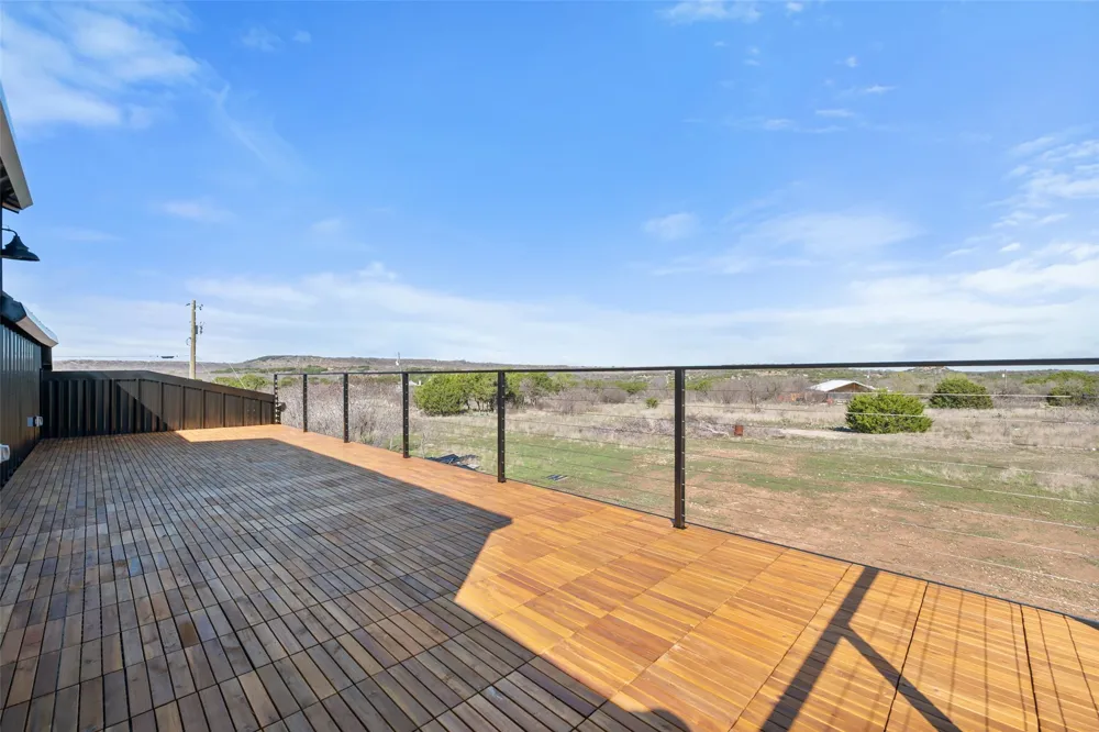 1053 Bluff Creek Drive Strawn, TX 76475