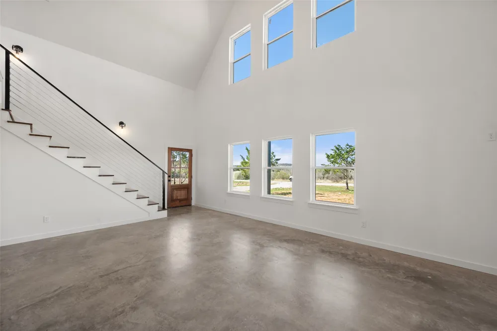 1053 Bluff Creek Drive Strawn, TX 76475
