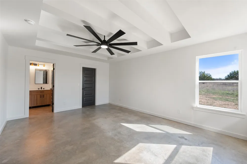 1053 Bluff Creek Drive Strawn, TX 76475