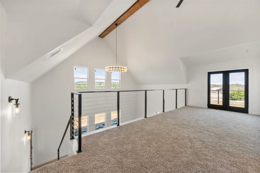 1053 Bluff Creek Drive Strawn, TX 76475