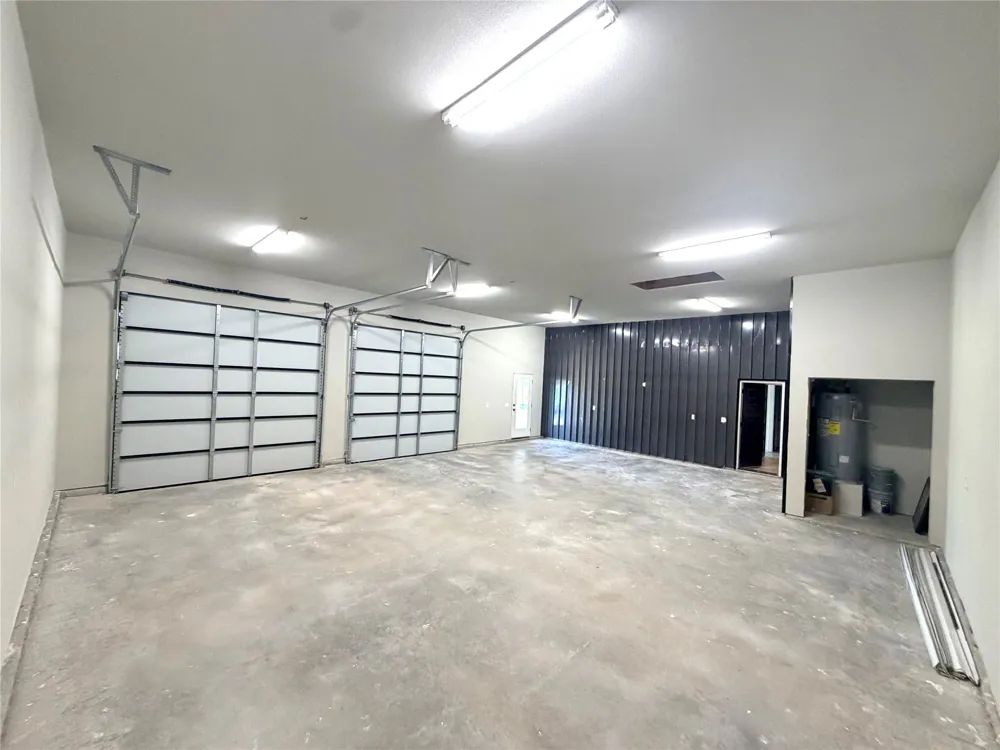 1053 Bluff Creek Drive Strawn, TX 76475