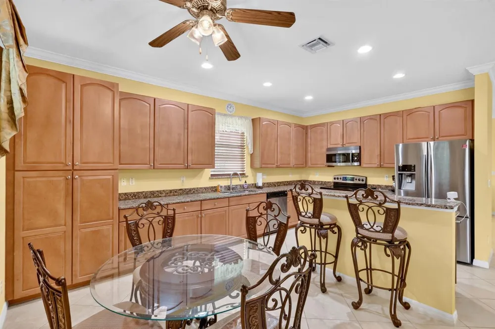 6311 Astor Place Vero Beach, FL 32966