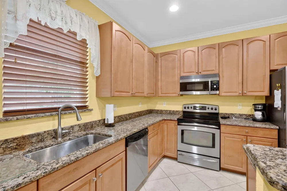 6311 Astor Place Vero Beach, FL 32966