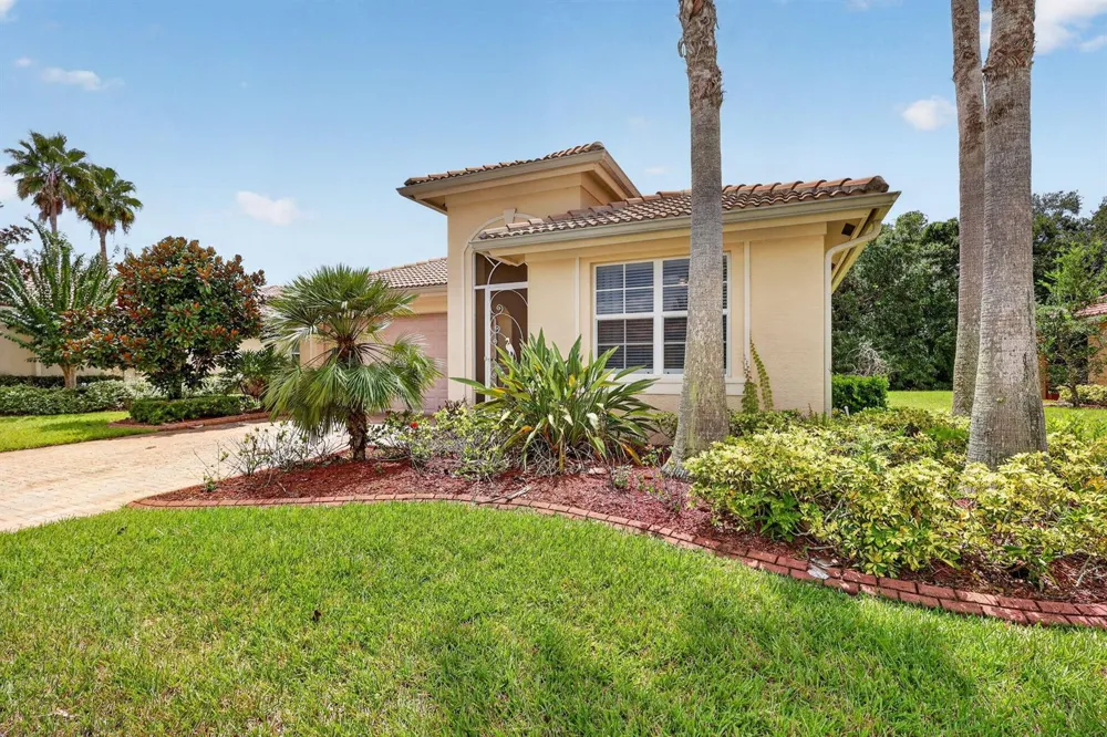 6311 Astor Place Vero Beach, FL 32966