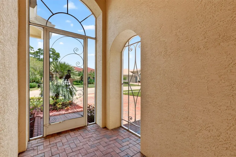 6311 Astor Place Vero Beach, FL 32966