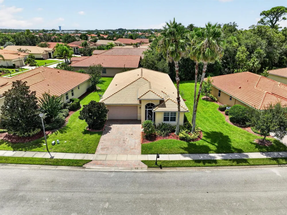 6311 Astor Place Vero Beach, FL 32966