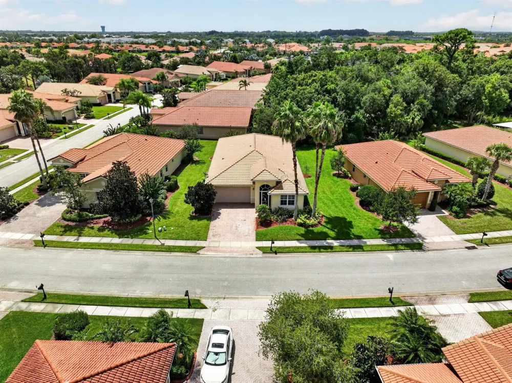 6311 Astor Place Vero Beach, FL 32966